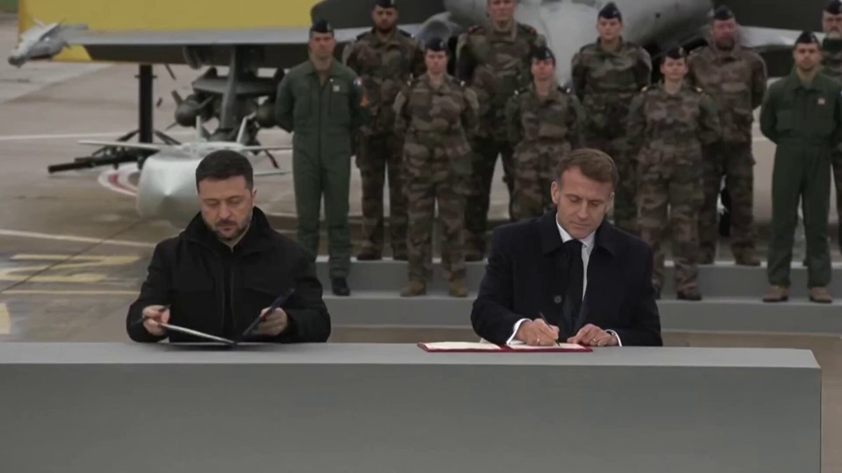 Zelenskiy ve Macron, Ukrayna İçin Stratejik Anlaşma İmzaladı