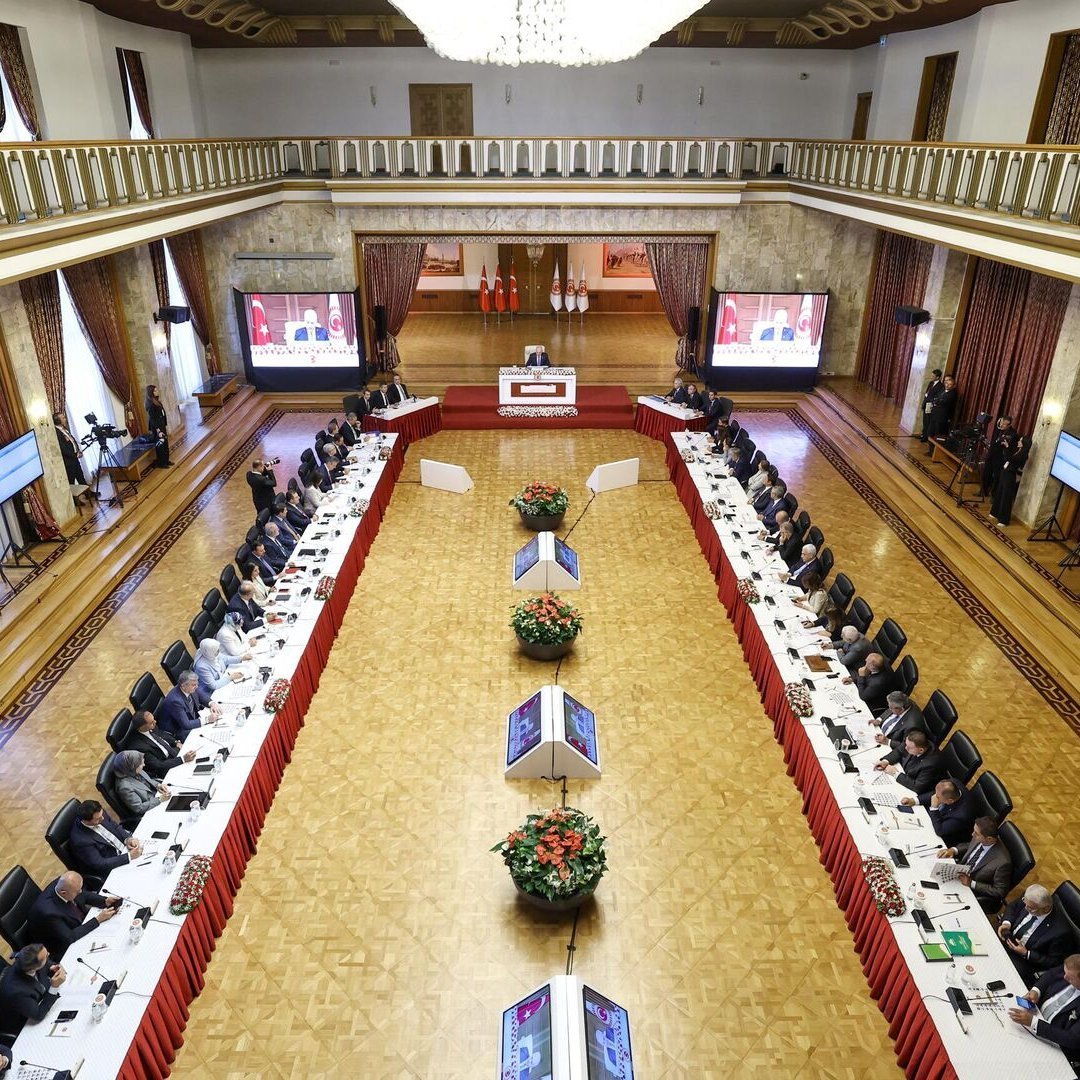 İmralı'ya Gidilmesi Kararı Komisyonunda Onaylandı