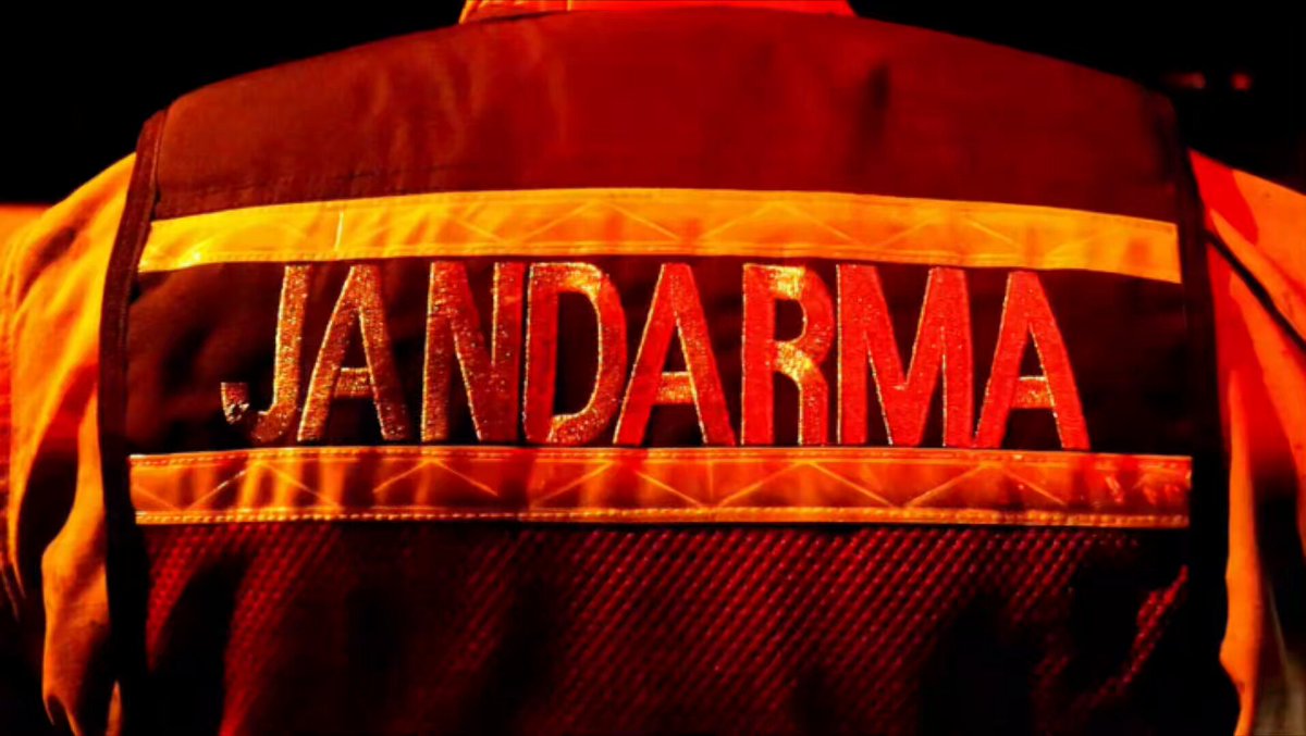 Hakkari ve Ağrı'da Dev Uyuşturucu Operasyonu: Tonlarca Esrar ve Metamfetamin Ele Geçirildi