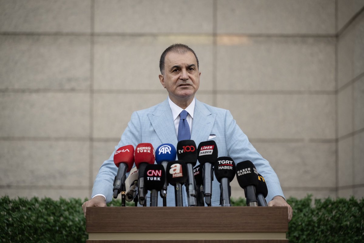 AK Parti'den Barzani Ziyaretiyle İlgili Açıklama: 'Nahoş Görüntüler Soruşturuluyor, Bahçeli'ye Hakaret Kabul Edilemez'