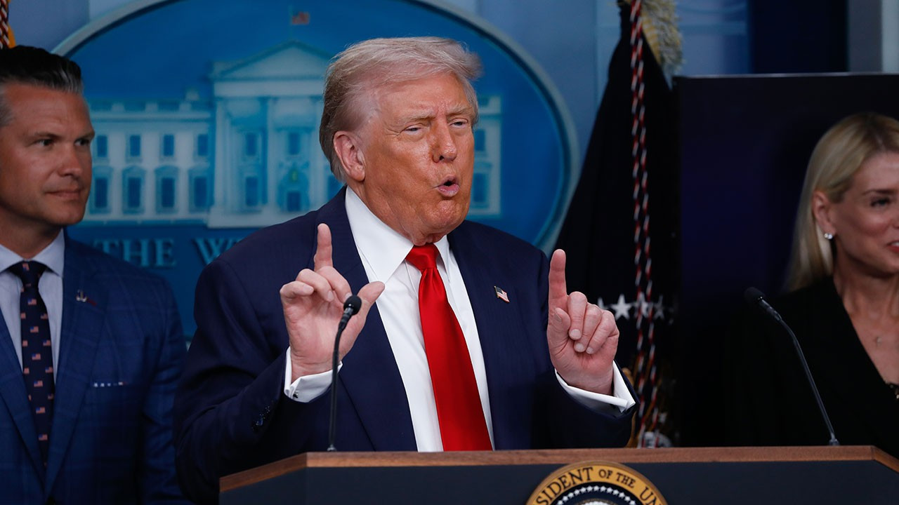 ABD Başkanı Trump'tan Venezuela Açıklaması: 'Venezuela'yı Biz Yöneteceğiz'