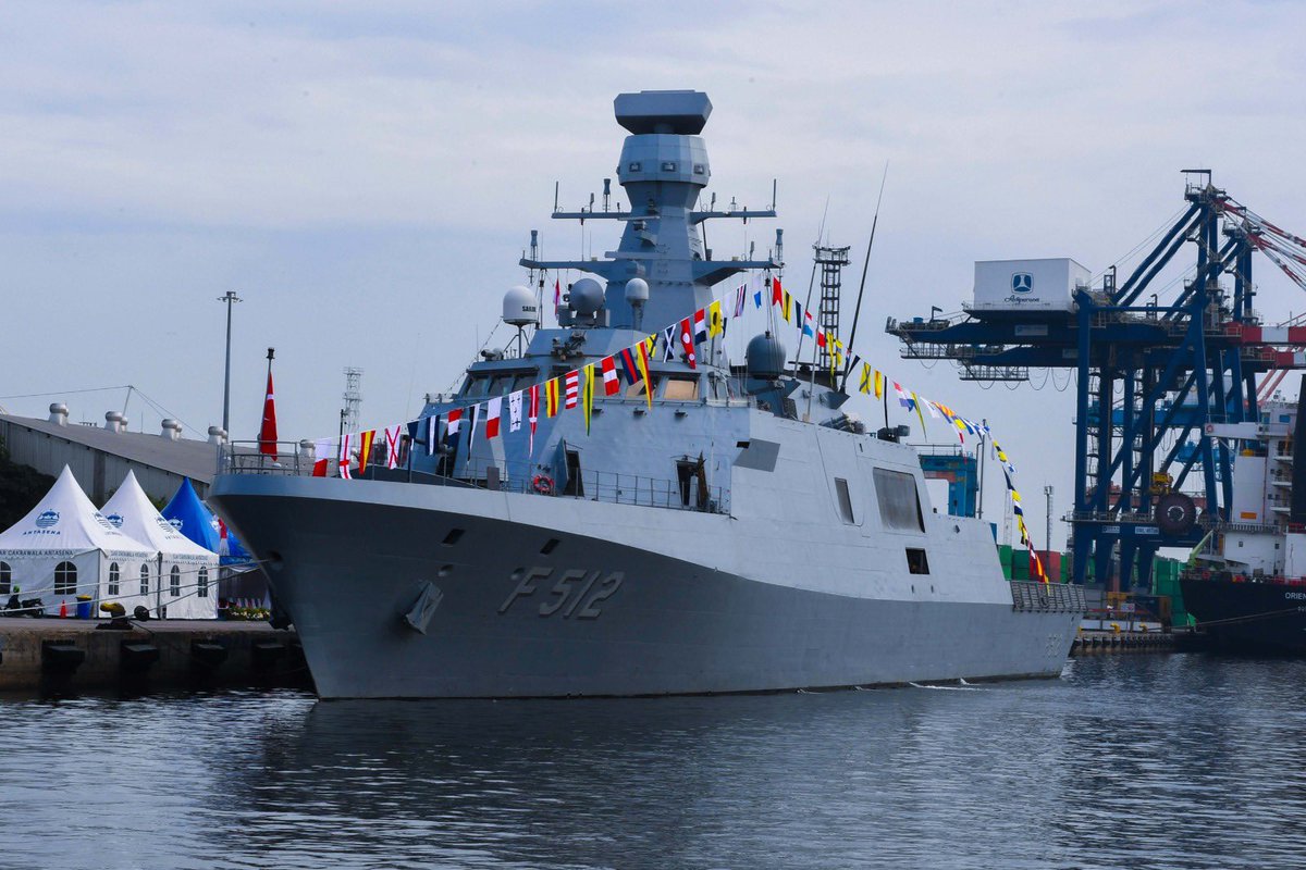 TCG Büyükada, Malezya LIMA 2025 Fuarı Seyri Kapsamında Cakarta Limanını Ziyaret Etti