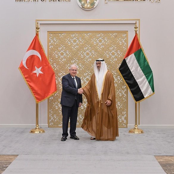 Milli Savunma Bakanı Güler, BAE Savunma İşlerinden Sorumlu Devlet Bakanı Al Mazrouei ile Görüştü