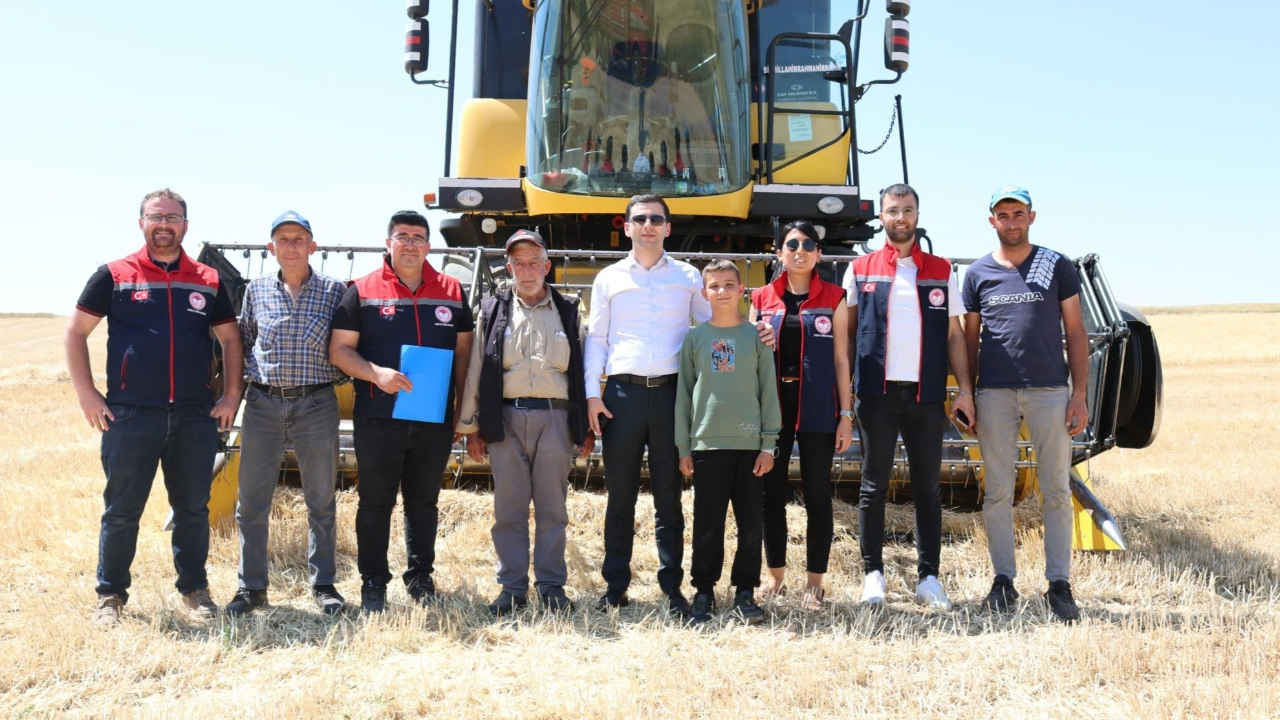 Karamanda Sezonun İlk Arpa Hasadı Yapıldı