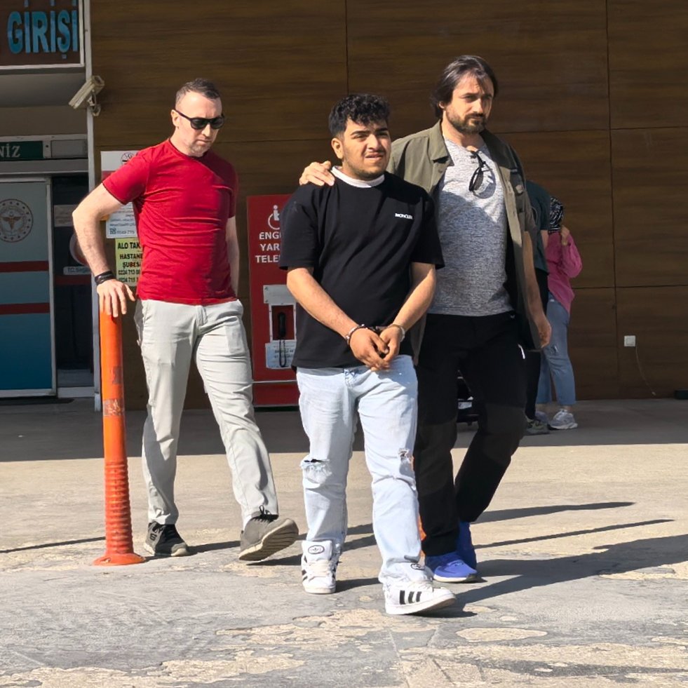 Bursa'da Şakalaşma Bıçaklı Kavgaya Dönüştü: 19 Yaşındaki Şüpheli Tutuklandı