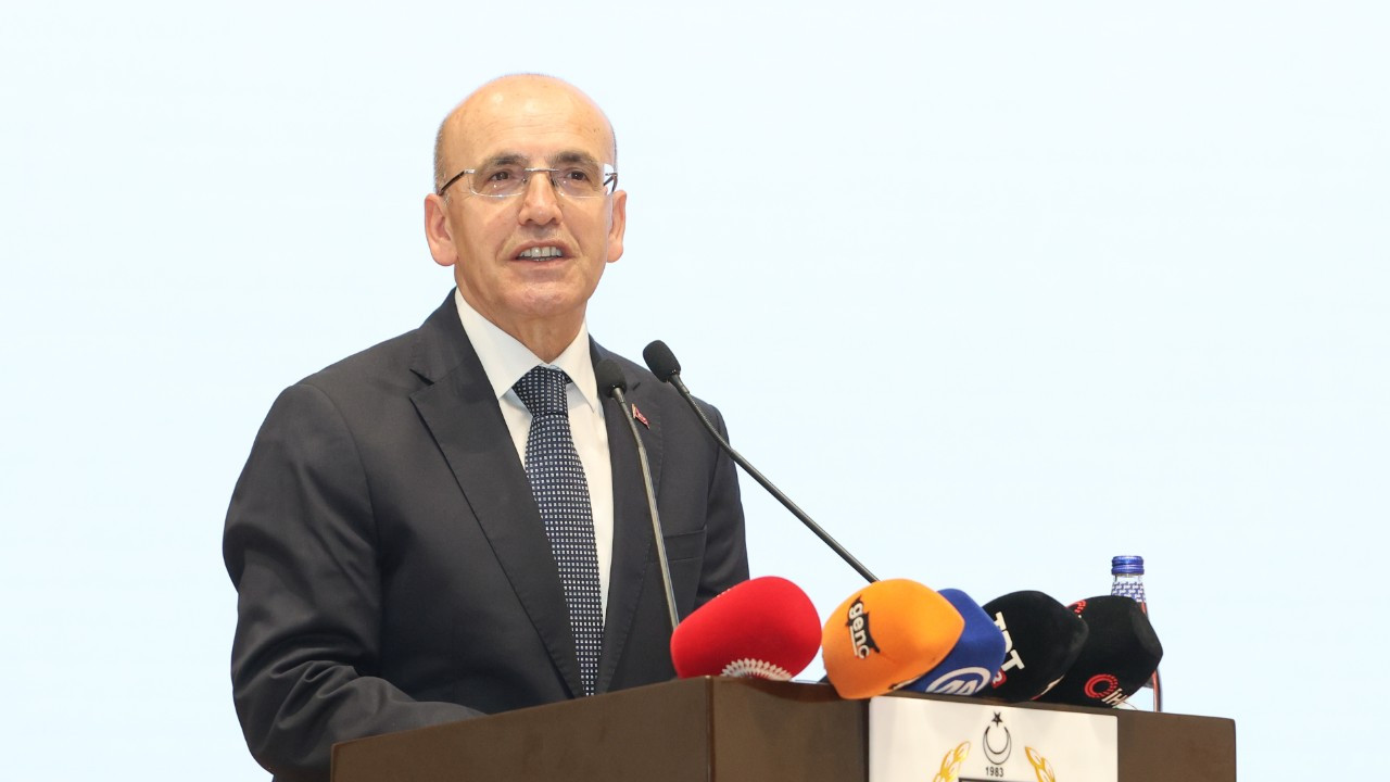 Ekonomik Aktivite İlımlı Seyrini Sürdürüyor: Bakan Şimşek Sanayi Üretimi Verilerini Değerlendirdi
