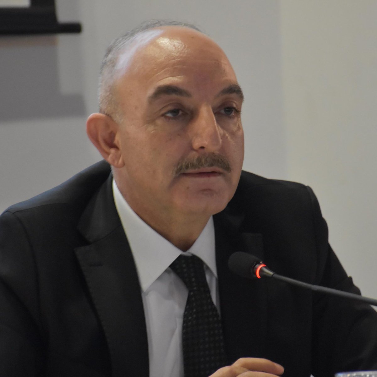 Cumhurbaşkanı Danışmanı Ogan'dan Arınç'a Eleştiri: 