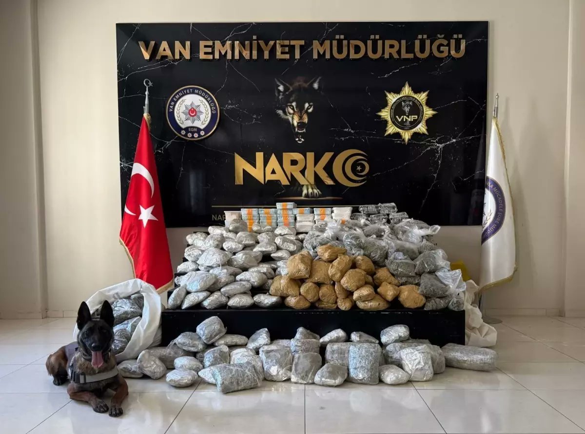 Van'da Büyük Uyuşturucu Operasyonu: 82 Kilogram Skunk ve 40 Kilogram Metamfetamin Ele Geçirildi