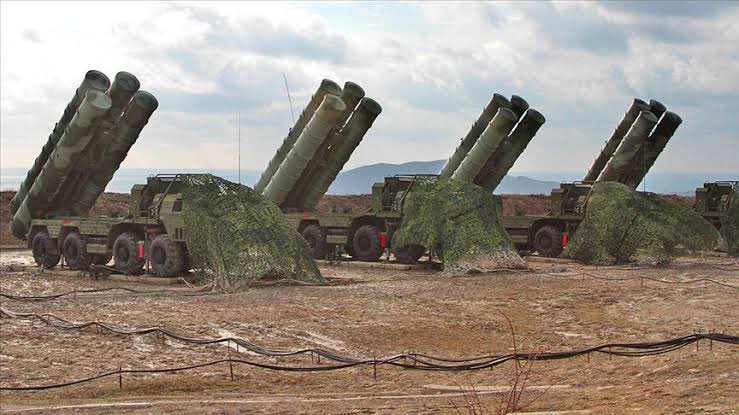 İsrail-Suriye Gerilimi: Ankara S-400'leri Şam'a Gönderme Seçeneğini Değerlendiriyor