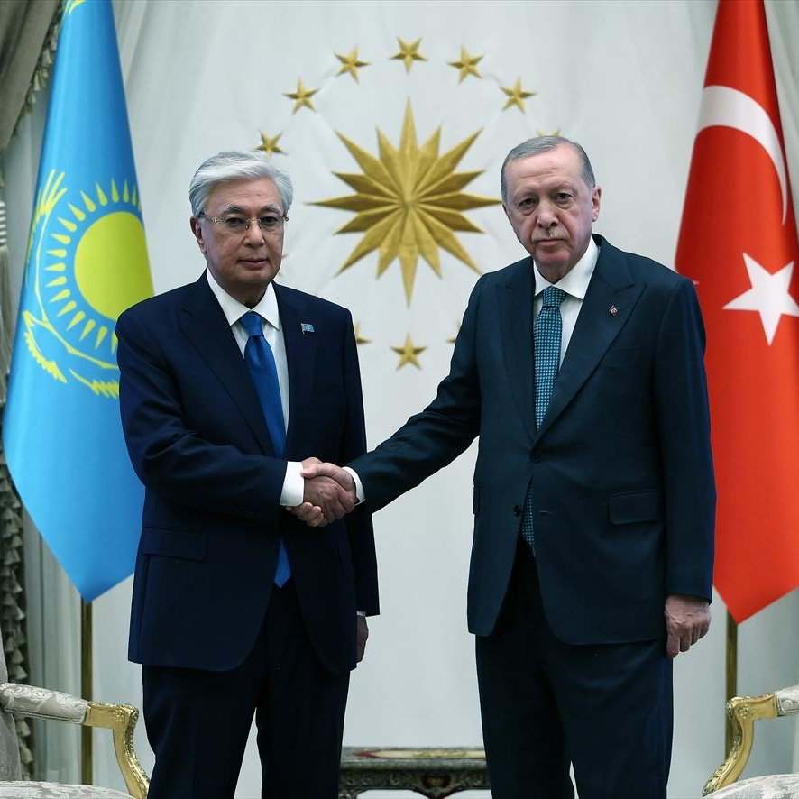 Erdoğan ve Tokayev, Türkiye-Kazakistan İşbirliğini Derinleştirmek İçin Buluştu
