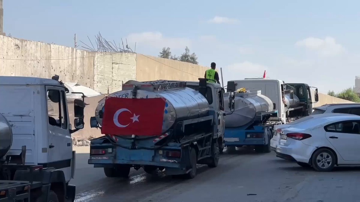 İHH İnsani Yardım Vakfı Gazze'de Temiz Su Dağıtımı Yaptı