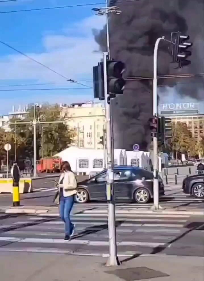 Sırbistan Cumhurbaşkanı Vucic'ten Flaş Açıklama: 'Bu Bir Terör Saldırısıdır!'
