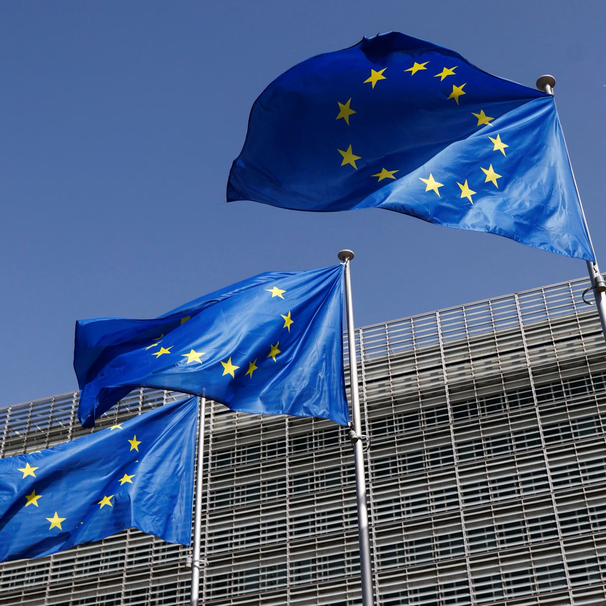 AB, Gazze'deki Gelişmeleri İzliyor ve Tüm Tarafları Ateşkese Uymaya Çağırıyor