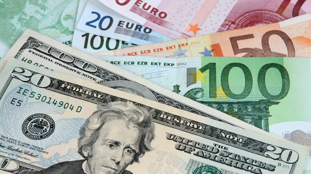 Döviz piyasasında hareketlilik: Dolar 43 TL’nin üzerinde, Euro yükselişte