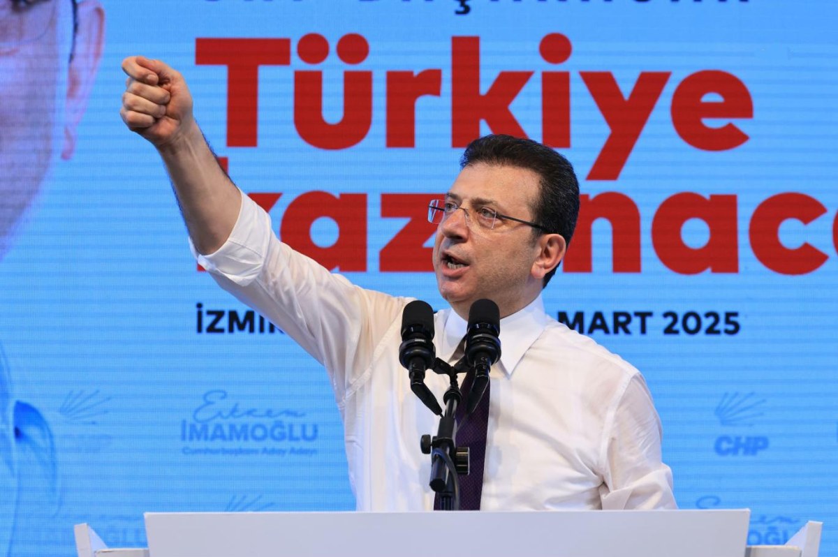 İmamoğlu, Duruşma Sonrası Sert Mesajla Seslendi: 'Mertliğiniz Varsa Bu İnsanları Bırakın, Tek Başıma Benimle Mücadele Edin!'