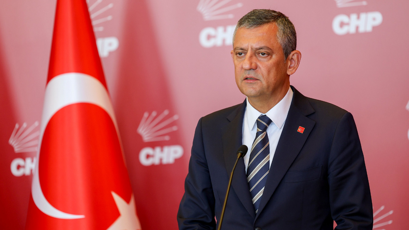 Özgür Özel’den Paskalya Mesajı: 'Farklılıklarımızla Kardeşçe Yaşayacağız'