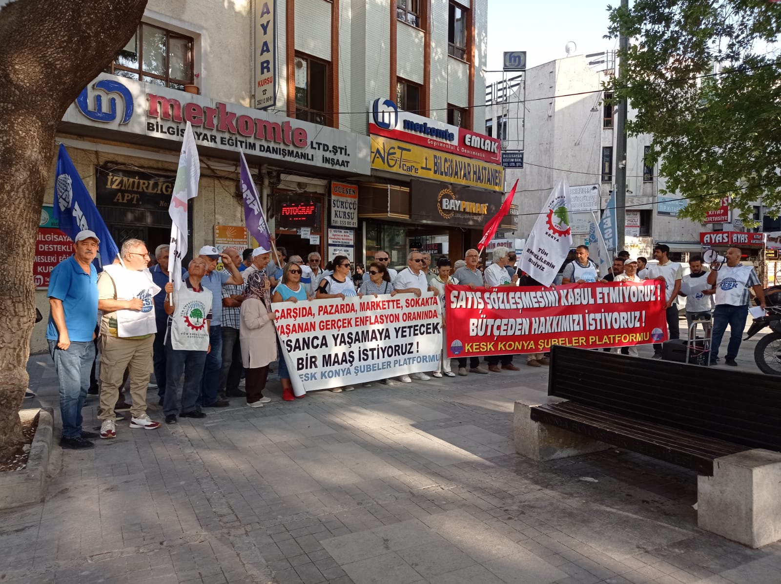 KESK Konya Şubeler Platformu TİS Masası İle İlgili Basın Açıklaması Gerçekleştirdi.