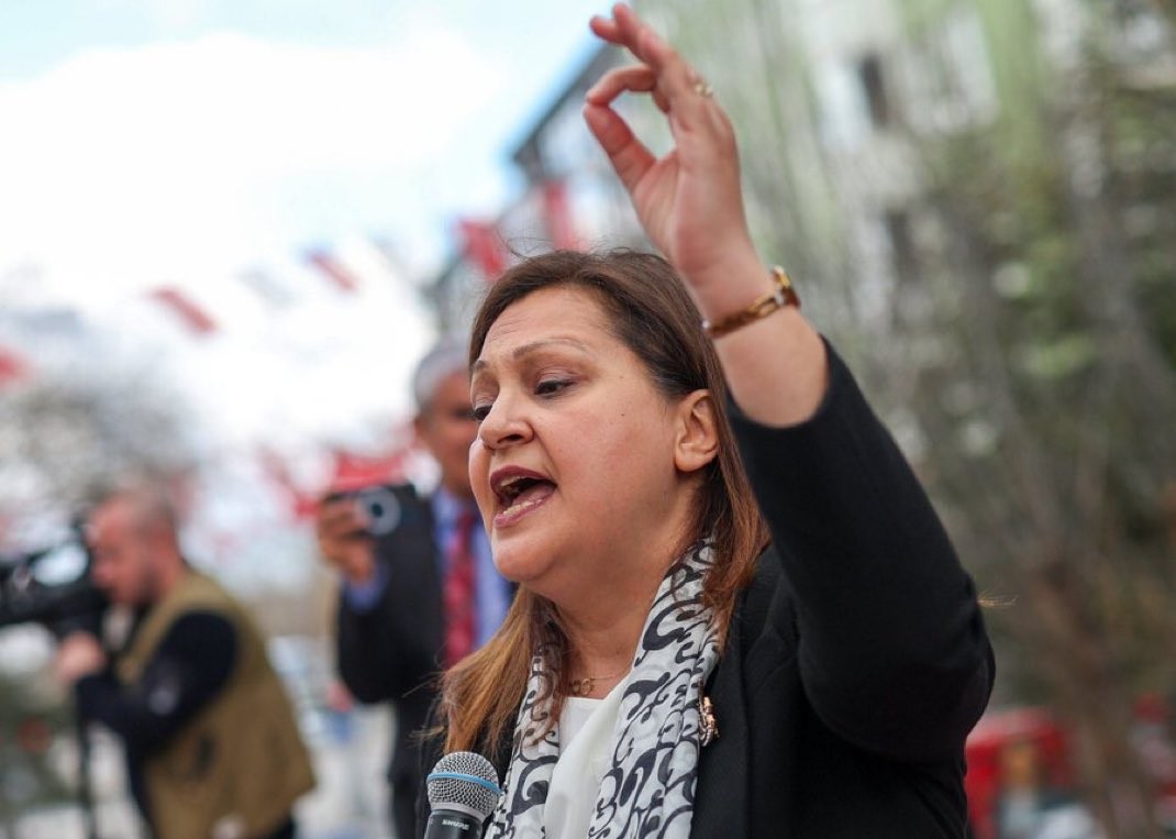 CHP'li Belediye Başkanı Köksal İstifa İddialarına Sert Cevap Verdi: 'Bacadan Girdim, Gerekirse Yine Girerim!'