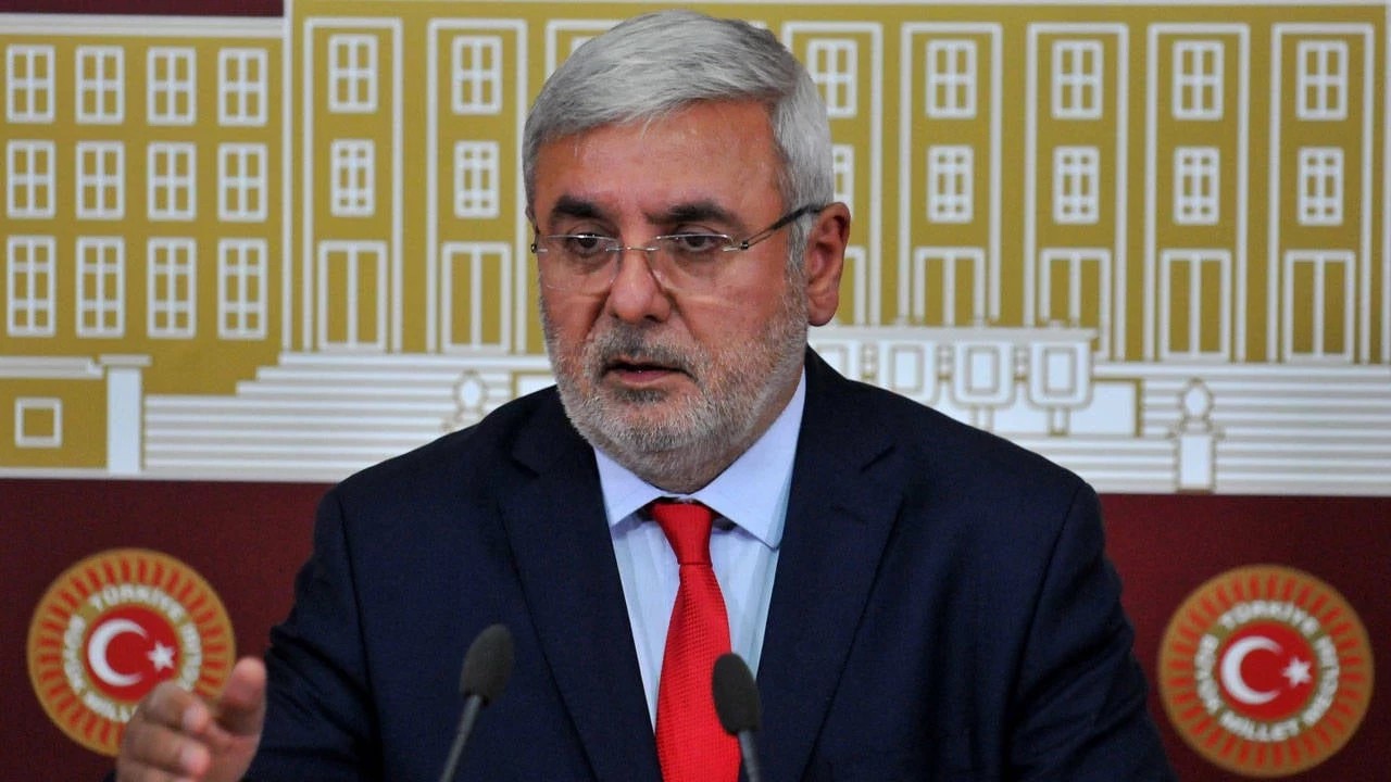AK Parti Eski Milletvekili Metiner'den Diyanet'e Kürtçe Hutbe Çağrısı!