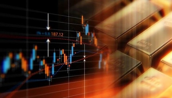 Altın Fiyatları Rekor Kırmaya Devam Ediyor: Gram Altın 4.720 TL'yi Aştı!