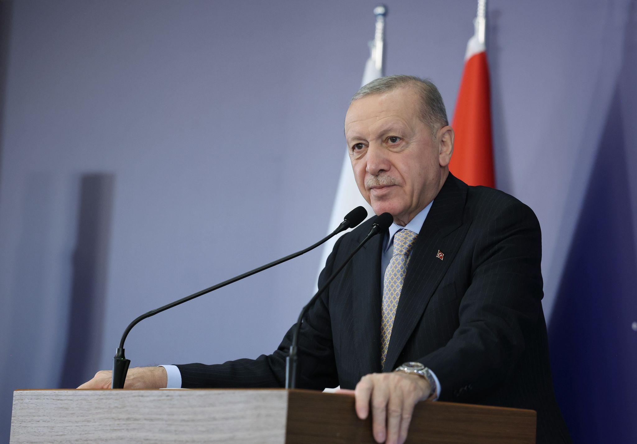Erdoğan'dan CHP'ye Sert Tepki: 'Yüreğin Yetiyorsa Şimdi De Su Bidonuyla Kürsüye Çıksana. Kimden Çekiniyorsun? Kukla Genel Başkanla Ancak Bu Kadar Oluyor!'