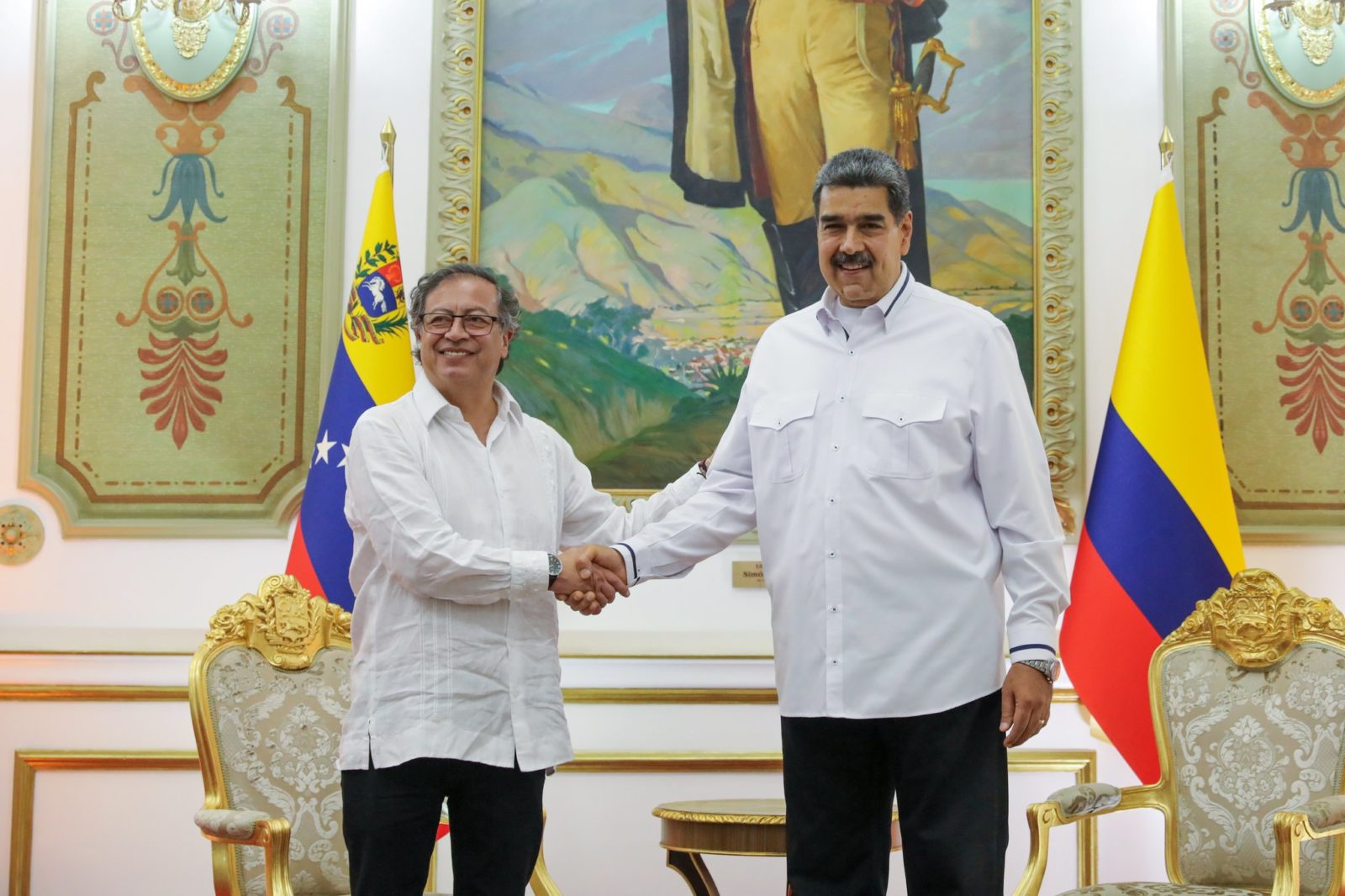 Petro'dan Maduro'ya Çağrı: Venezuela İçin 'Geçiş Hükümeti' Zamanı