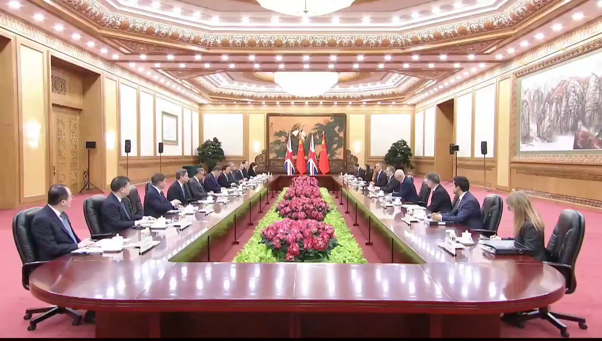Çin Lideri Xi Jinping'ten İngiltere Başbakanı Starmer'e Uluslararası İşbirliği Çağrısı
