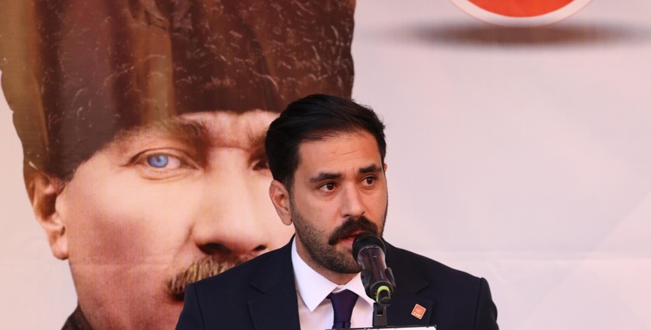 CHP Keçiören İlçe Başkanı Görkem Yıldırım'dan Özarslan İstifasına Sert Tepki: 'CHP Baskıya Boyun Eğenlerin Değil, Direnç Gösterenlerin Partisidir'