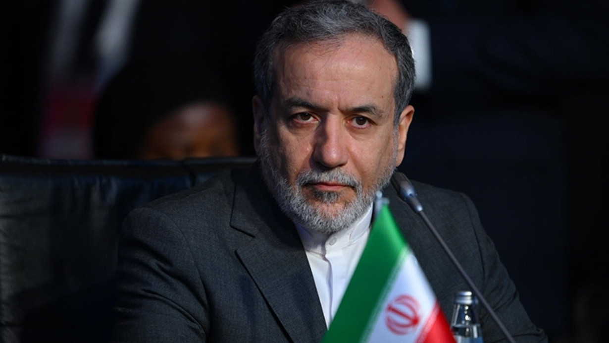 İran Dışişleri Bakanı'ndan ABD'ye Üs Uyarısı: Komşu Ülkelerdeki Hedefler Vurulacak