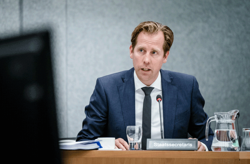 Hollanda Eski Savunma Bakanı'ndan Çarpıcı F-35 Açıklaması: 'Yazılımı Kırın'