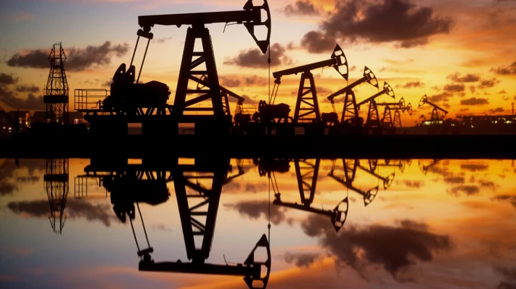 Petrolde Büyük Uyarı: İki Dev Banka Tahminleri Yükseltti, 'Tarihinin En Büyük Arz Şoku' Tehlikesi