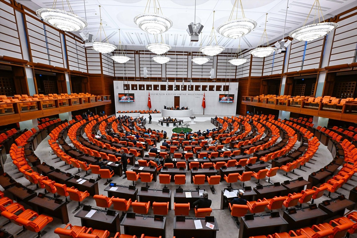 TBMM’de Bu Hafta Gündem Aidatlar: Fahiş Artışlara Denetim Geliyor