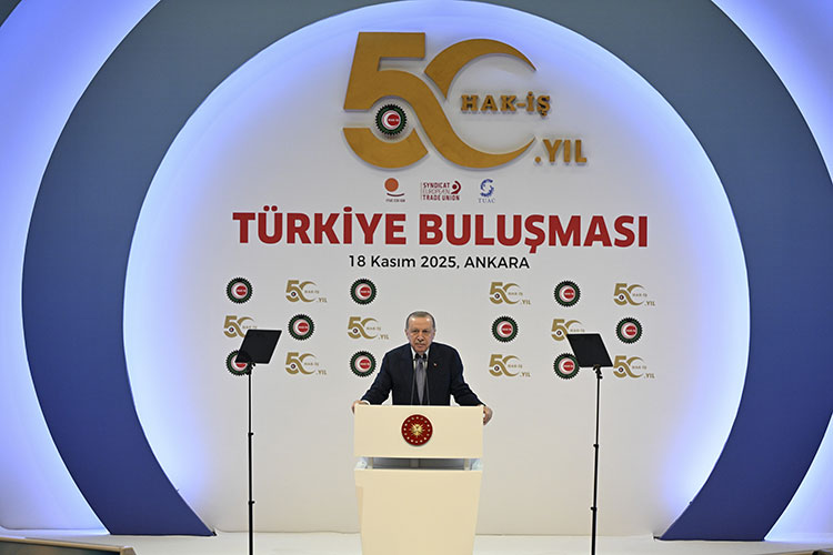 Erdoğan'dan Ekonomi ve Emekçilere Müjde Dolu Çağrı: 'Tek Haneli Enflasyon Hedefi İçin Yürüyecek Güç Bize Yeter!'