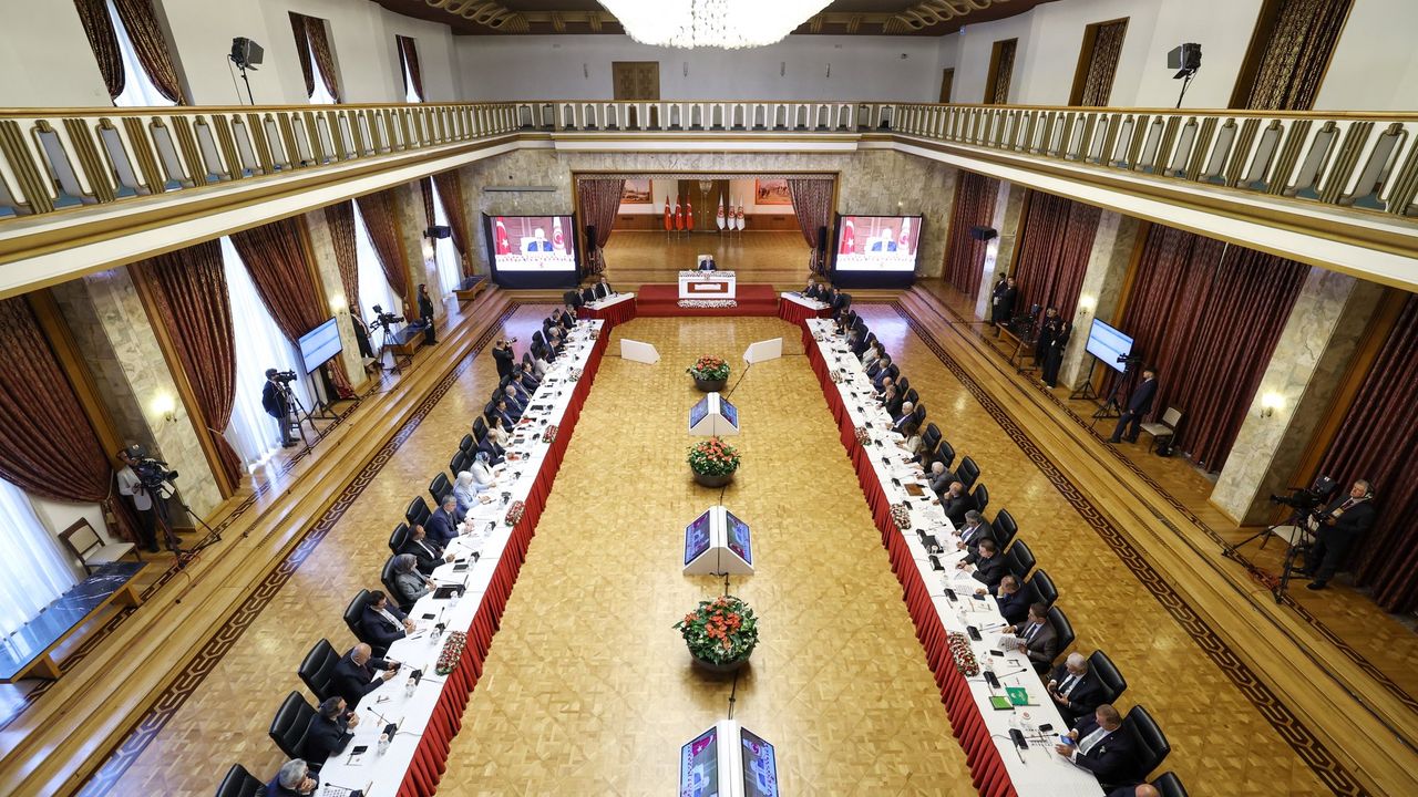 TBMM Heyeti İmralı'ya Gitti: Tartışmaya Son Noktadan TBMM Açıklaması