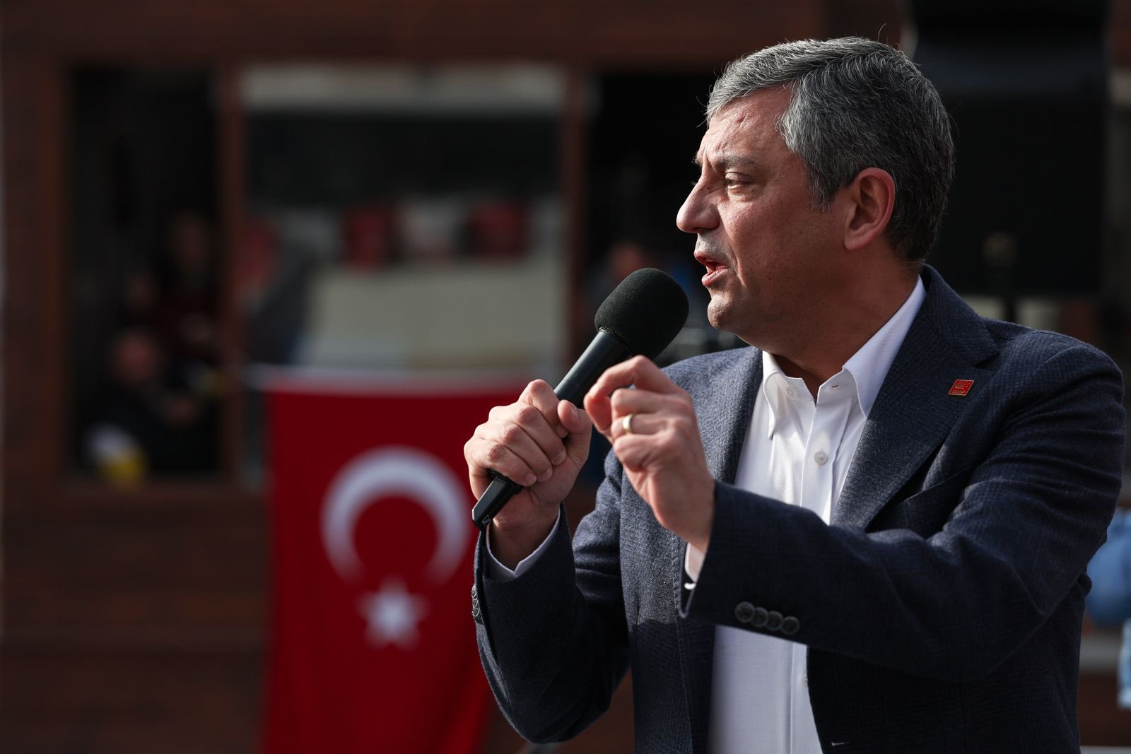 Özgür Özel: 'SANDIKTA HESAP SORMAZSAK NAMERDİZ!'