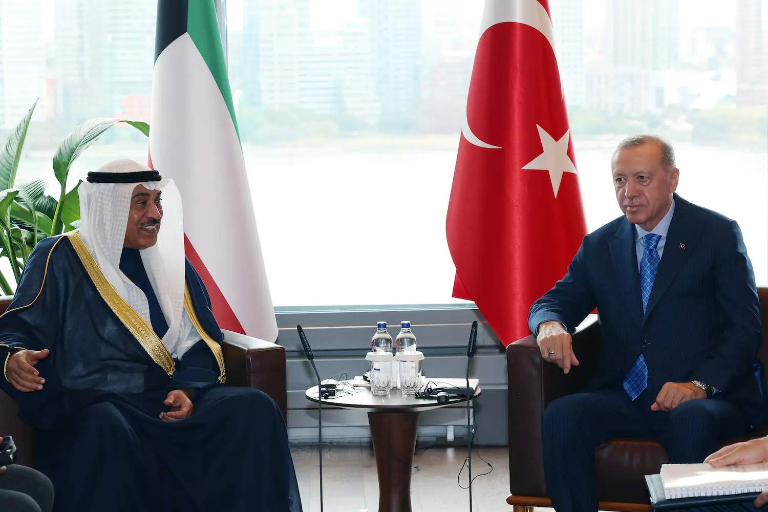 Erdoğan'dan Kuveyt Veliahtı'na Telefon: Gazze'nin İmarı ve Somali'nin Bütünlüğü Vurgulandı