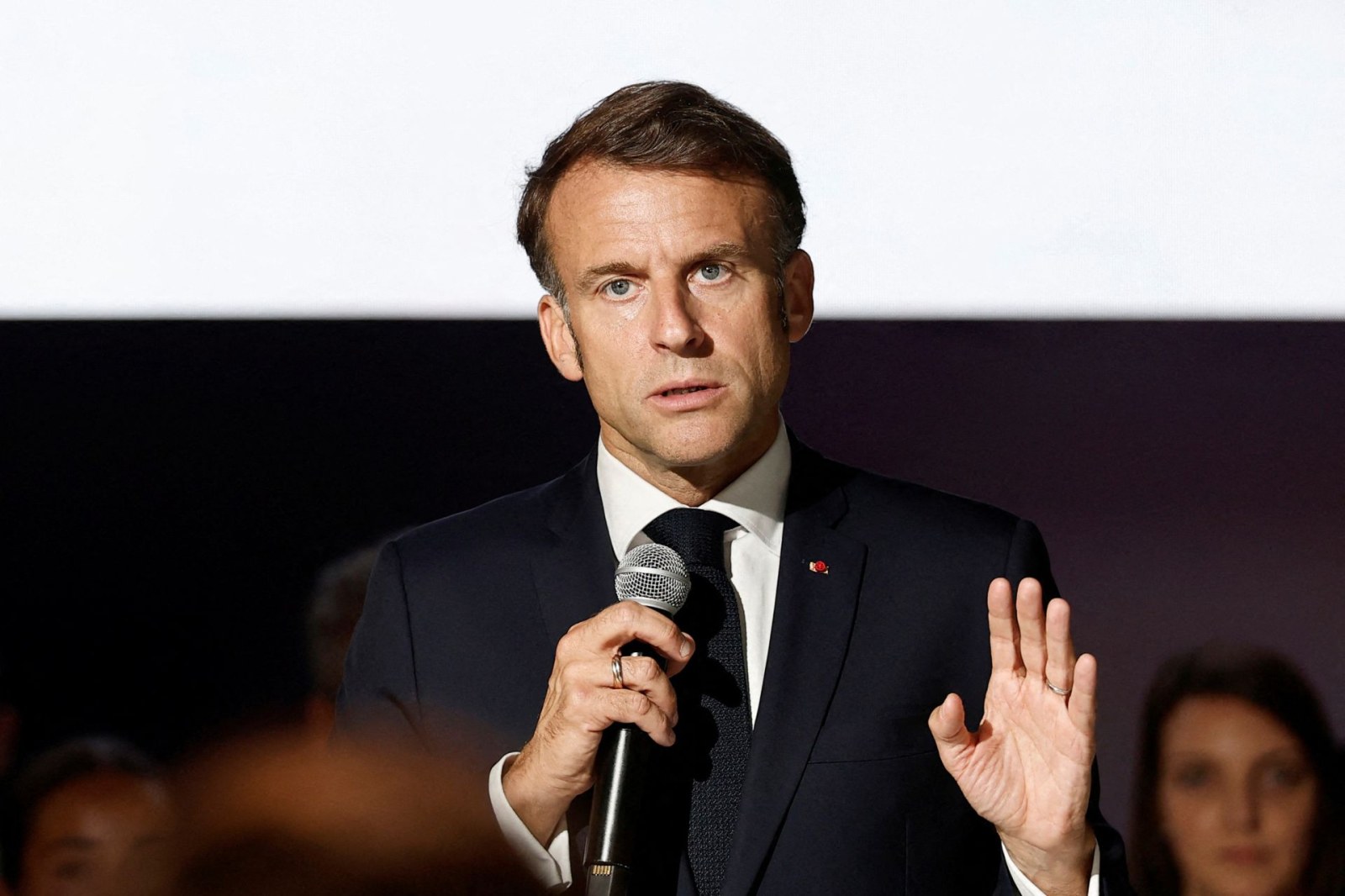 Macron'dan Venezuela Açıklaması: 'Maduro Diktatörlüğü Bitti, Geçiş Süreci Başlamalı'