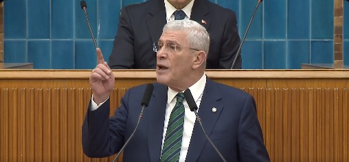 Dervişoğlu'ndan Sert Siyaset Eleştirisi: 'Dünya Kuralsızlığa Gidiyor, Dost Dediğiniz Liderlerin Sonu Hep Felaket Oldu'