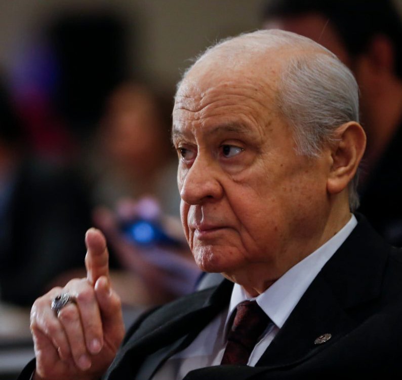 Bahçeli'den Suriye'deki Gelişmelere Net Destek: 'SDG Terör Örgütüdür, Tek Çözüm Üniter Yapının Tesisi'