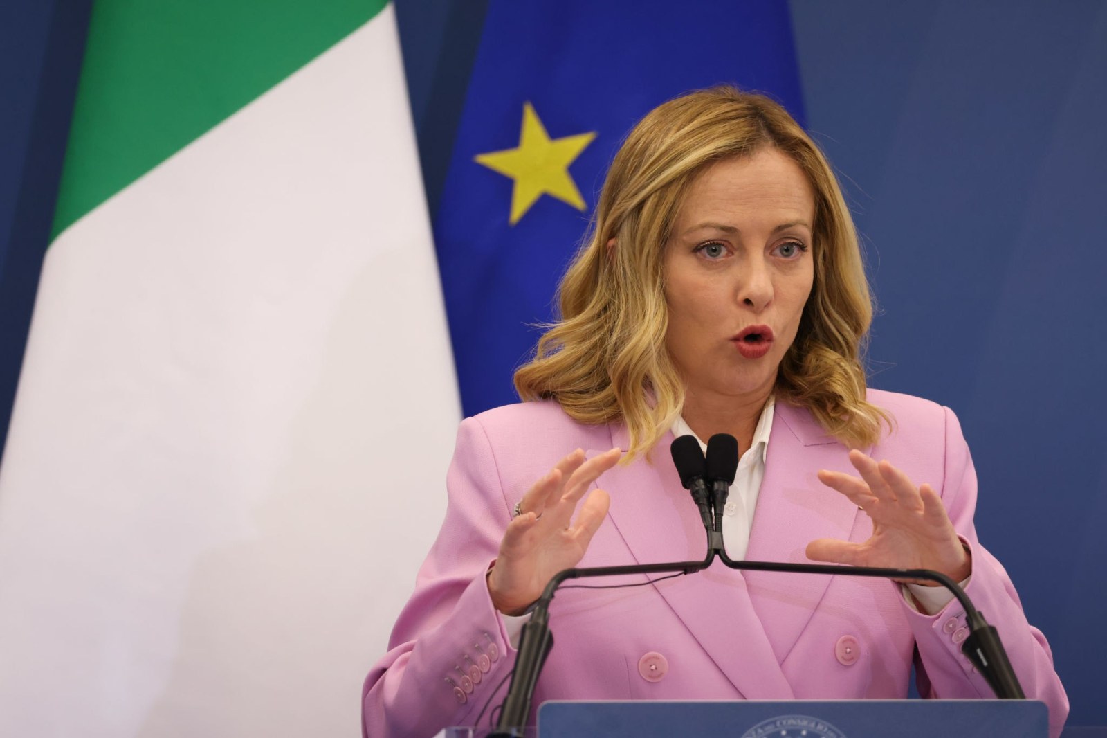 Meloni'den ABD ile Grönland Krizi ve Gazze Barış Kurulu Açıklamaları: 'Anayasal Engel Var, Zaman Lazım'