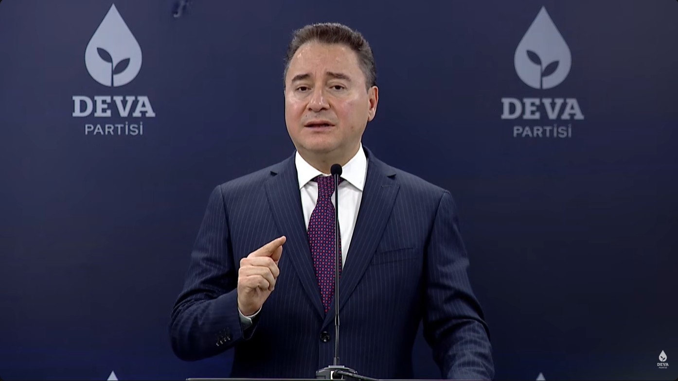 DEM Parti'den DEVA Partisi'ne Ziyaret Babacan'dan Kritik Çağrı: 'Barış Süreci Komisyonu Ön Almalı, Suriye'de Öncelik İnsan Olmalı'