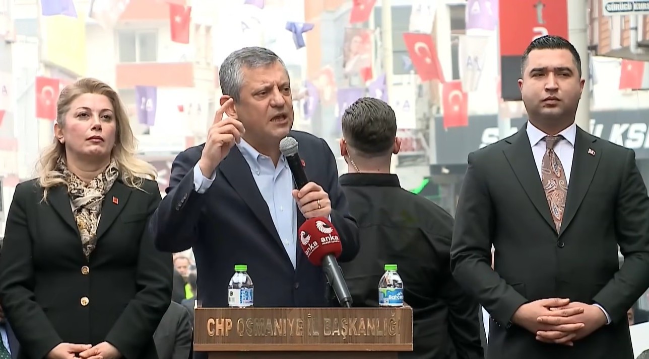 Özgür Özel Osmaniye'de Erdoğan'a Yanıt Verdi: '50. Kez Buradayım, Attığın Yalandan Belki Utanırsın'