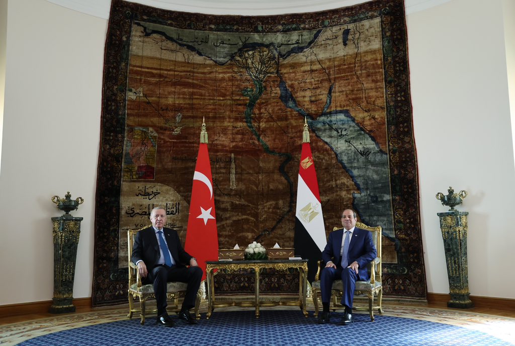 Erdoğan Kahire'de: Mısır Ziyaretinde Sisi ile Görüşme