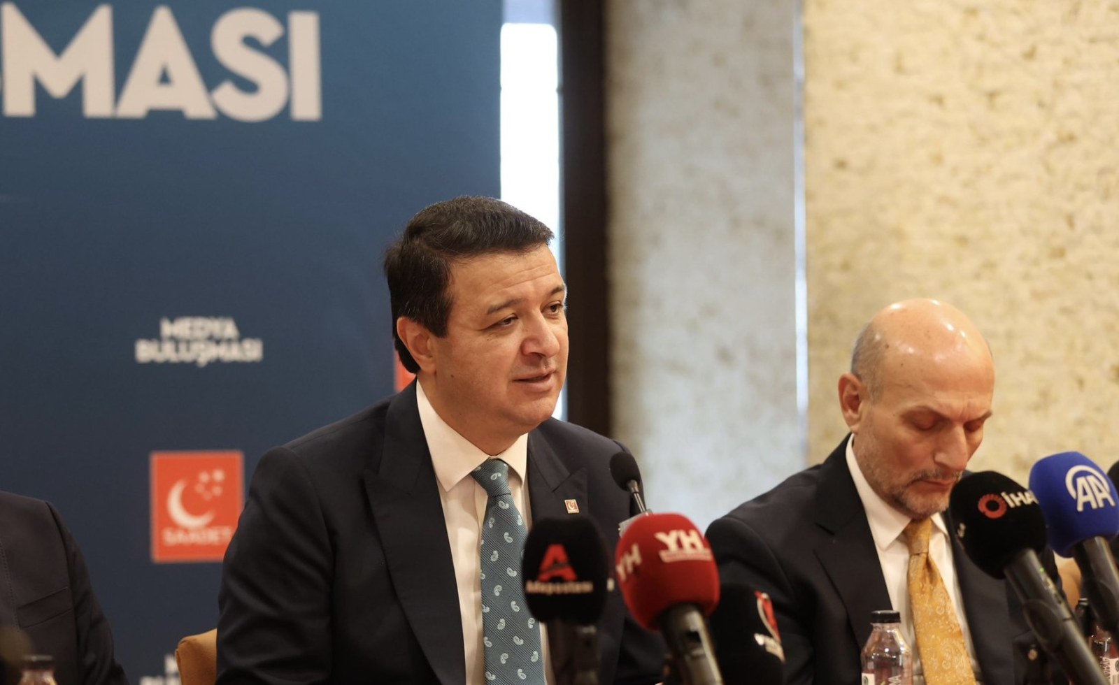 Saadet Partisi Lideri'nden Çarpıcı İddia: 'CIA, Olası İran Savaşı İçin Ercan Havalimanı'nda Keşif Yaptı'