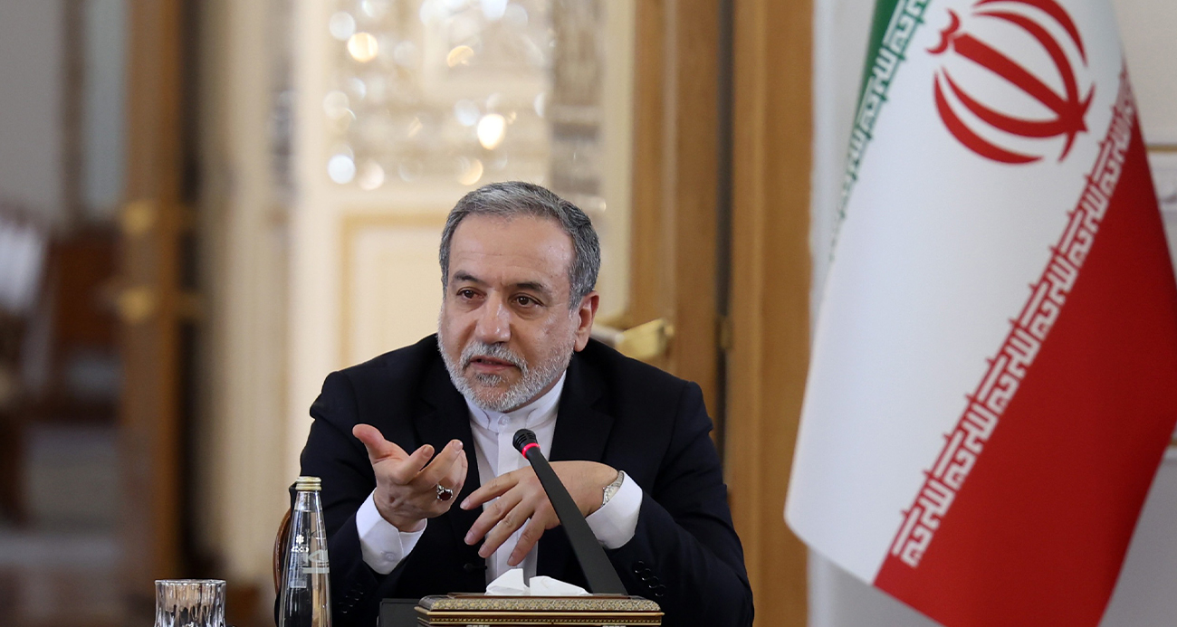 İran'dan ABD'ye Nükleer Müzakere Mesajı: 'Tehditler Karşısında Boyun Eğmek Masamızda Yok'