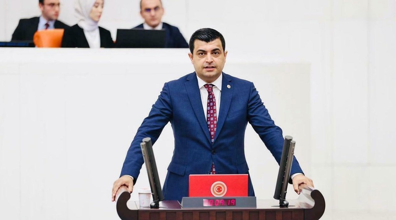 CHP'li Demir'den Öğrencilere Sağlık Güvencesi Teklifi : 'Öğrencilerimiz Bu Haktan Kesintisiz Yararlanmalıdır.'