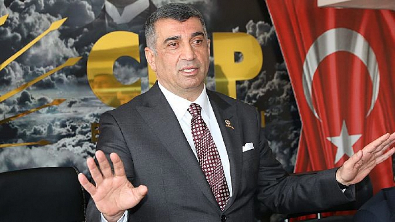 CHP Elazığ Milletvekili Gürsel Erol Partideki İhraçlara Tepki Gösterdi : 'Parti İçi Demokrasi ve Hukuk İlkeleri Vazgeçilmezdir'