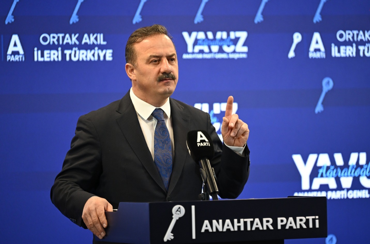 Anahtar Parti Lideri Ağıralioğlu'ndan İran'a Destek: 'Komşumuzun Toprak Bütünlüğü Esastır'